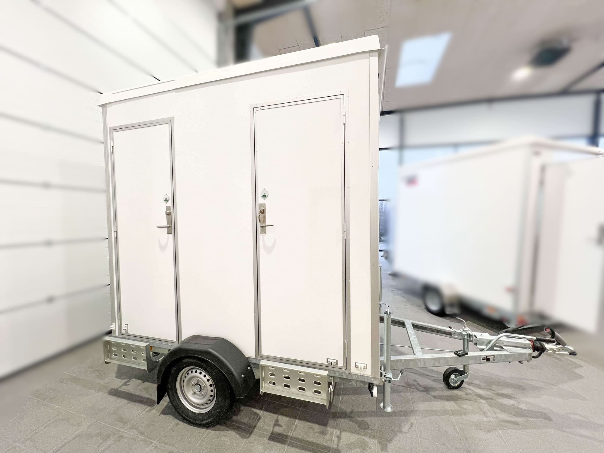 TYPE 240: TOILET TRAILER WITH 2 TOILETS : GRINDER-1
